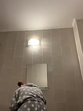 MaryHiggins online show from October 26, 8:26 am