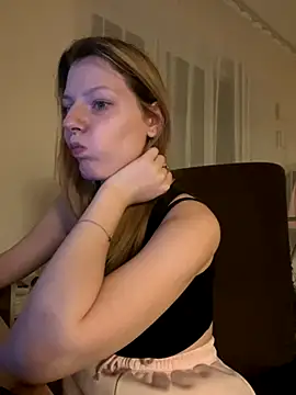 MaryHiggins online show from November 23, 4:06 pm