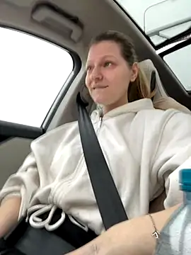 MaryHiggins online show from October 25, 12:17 pm