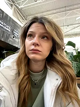 MaryHiggins online show from October 21, 12:59 pm