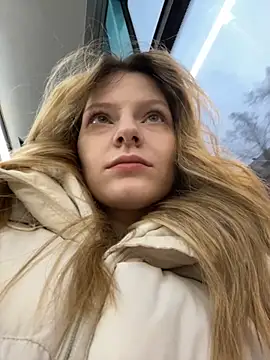 MaryHiggins online show from November 11, 1:39 pm