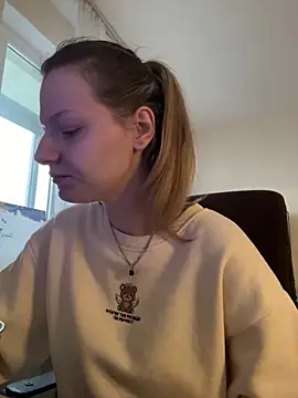 MaryHiggins online show from November 1, 1:16 pm