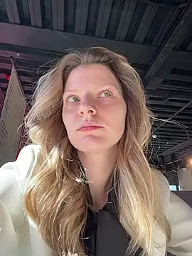 MaryHiggins online show from April 10, 11:28 am