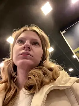 MaryHiggins online show from January 18, 4:43 pm