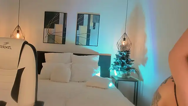 Roxana Wet  online show from December 14, 1:28 pm