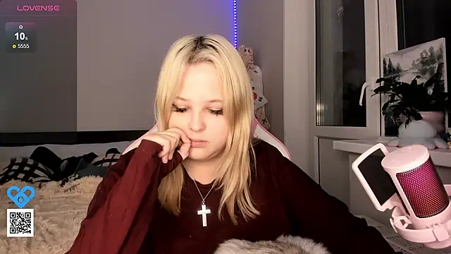 B Ratz online show from October 2, 10:24 pm