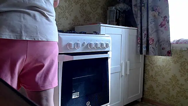 Anabelldestiny online show from April 11, 8:40 am