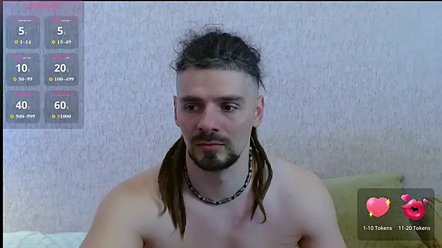 Aestheticguy101 online show from March 30, 11:01 am