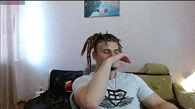 Aestheticguy101 online show from June 11, 2:58 pm