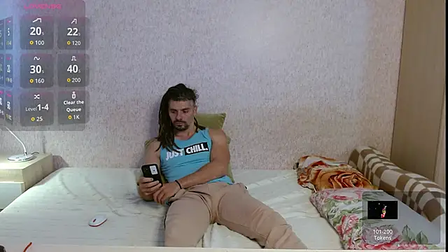 Snapshot of Aestheticguy101 chatting on September 26, 11:39 am Aestheticguy101 online show from September 26, 11:39 am