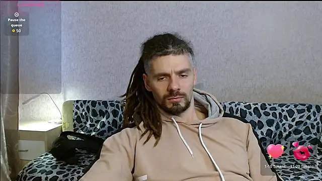 Snapshot of Aestheticguy101 chatting on December 2, 9:55 am Aestheticguy101 online show from December 2, 9:55 am