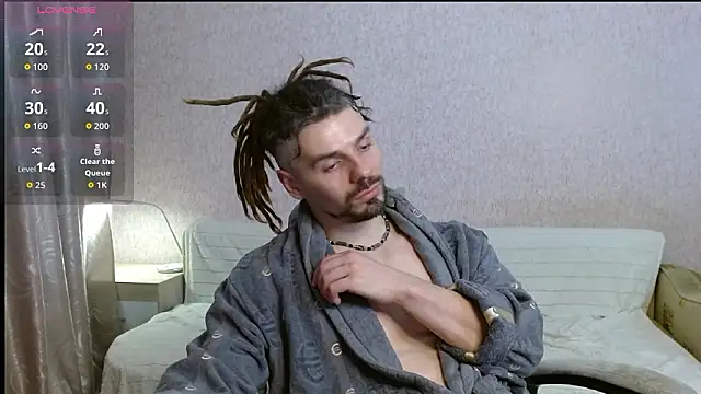 Aestheticguy101 online show from March 23, 4:29 pm