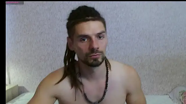 Snapshot of Aestheticguy101 chatting on October 5, 12:29 pm Aestheticguy101 online show from October 5, 12:29 pm