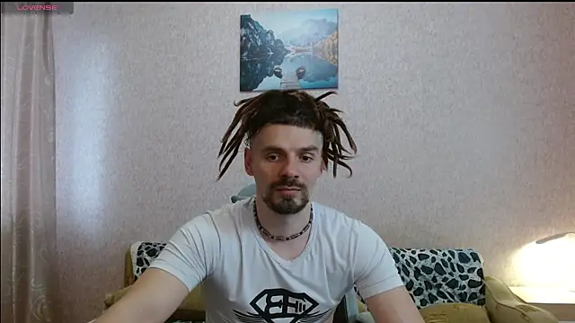 Aestheticguy101 online show from May 18, 1:16 pm