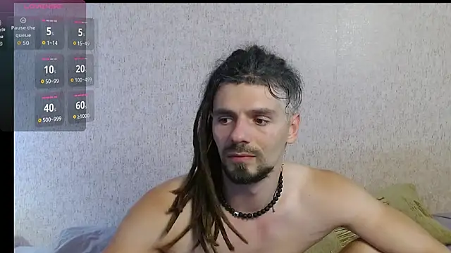 Snapshot of Aestheticguy101 chatting on September 11, 11:54 am Aestheticguy101 online show from September 11, 11:54 am