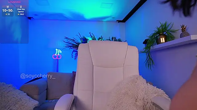 soyccherry  online show from March 10, 3:43 am