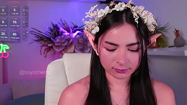 soyccherry  online show from April 6, 8:32 pm