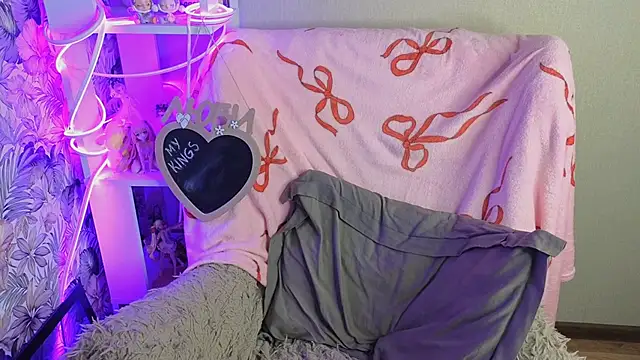 sarakaell online show from January 15, 1:09 am