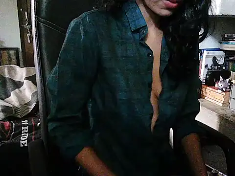 Snapshot of exude_diya chatting on October 13, 4:58 am exude diya online show from October 13, 4:58 am