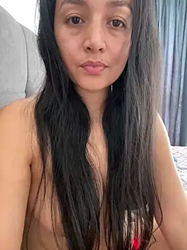 Snapshot of vellaAngel chatting on December 15, 4:37 pm vellaAngel online show from December 15, 4:37 pm