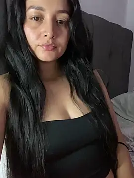 Snapshot of vellaAngel chatting on December 15, 3:45 am vellaAngel online show from December 15, 3:45 am