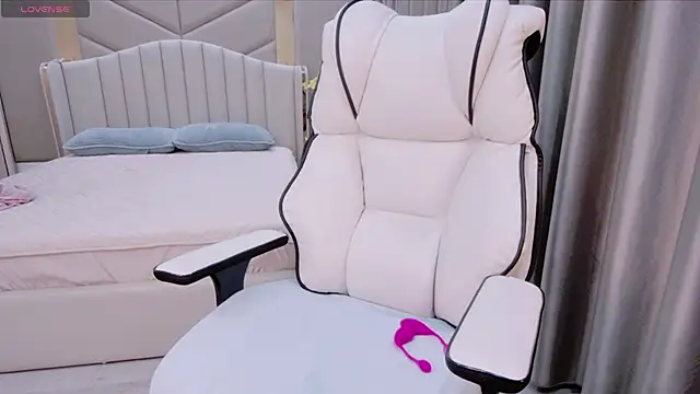 Girl  Funny online show from March 20, 1:48 pm