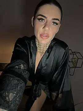 LexiCoco online show from December 3, 6:40 pm