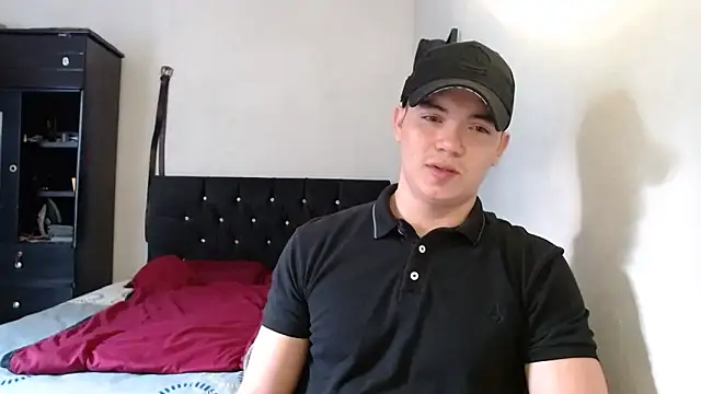 suckmydickbitch97 online show from October 2, 11:35 am