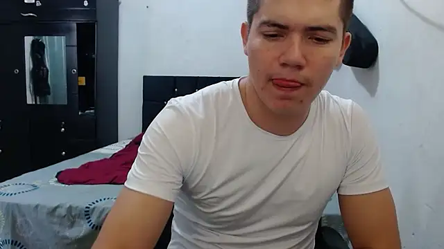 suckmydickbitch97 online show from November 12, 12:42 pm