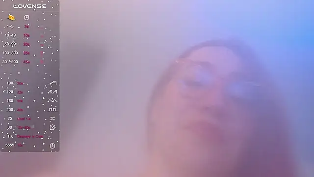 Snapshot of hotpawgmilf chatting on February 26, 6:51 am hotpawgmilf online show from February 26, 6:51 am