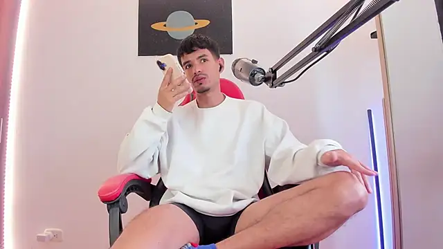 diego latino online show from September 14, 8:31 pm