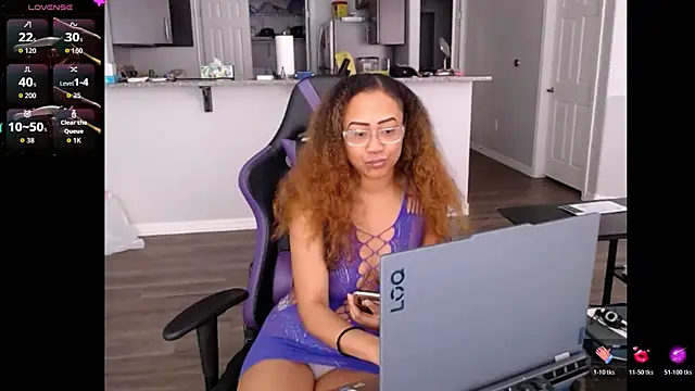 Snapshot of RylHoneyy chatting on July 14, 7:31 pm RylHoneyy online show from July 14, 7:31 pm