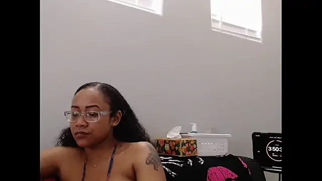 RylHoneyy online show from February 22, 7:59 pm