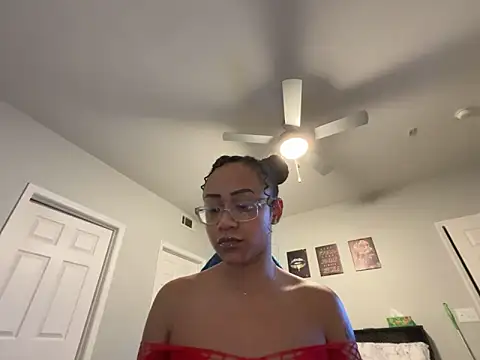 RylHoneyy online show from February 8, 3:48 am