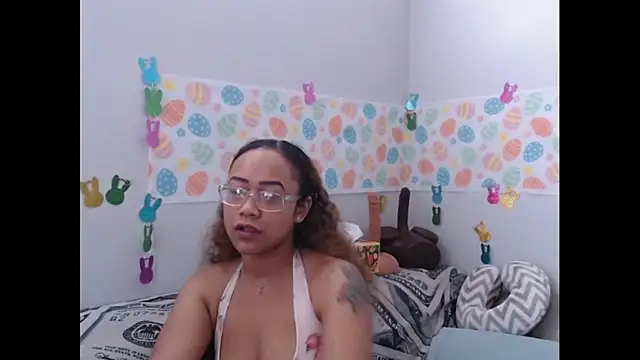 RylHoneyy online show from April 2, 5:08 pm