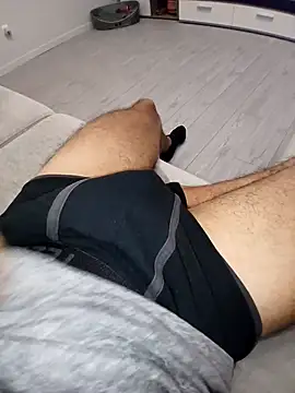 Snapshot of QuietBoy chatting on October 22, 2:27 pm QuietBoy online show from October 22, 2:27 pm