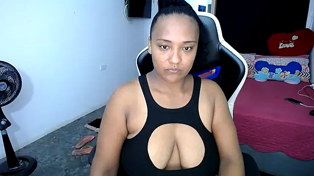 Snapshot of marysol83 chatting on February 28, 1:47 am marysol83 online show from February 28, 1:47 am