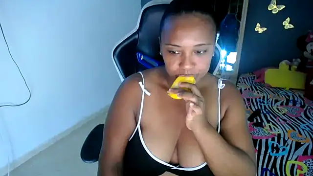 marysol83 online show from April 24, 1:18 am