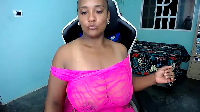 marysol83 online show from November 28, 12:00 am