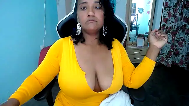 Snapshot of marysol83 chatting on October 5, 1:40 am marysol83 online show from October 5, 1:40 am