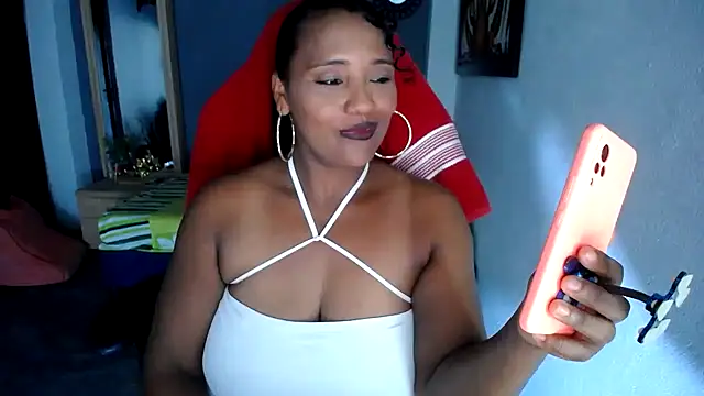 marysol83 online show from March 15, 1:45 am