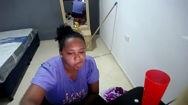 marysol83 online show from May 15, 10:52 pm