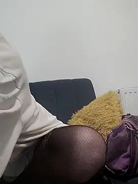 Mia-Sweet2002 online show from January 9, 8:27 pm