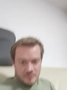 Mia-Sweet2002 online show from April 9, 6:36 pm