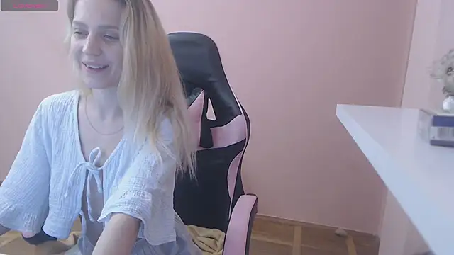 LovelyYana online show from February 6, 10:21 pm