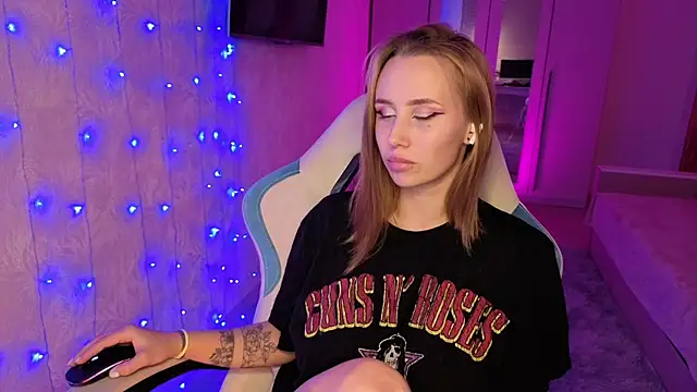 Snapshot of litlle_pie chatting on September 30, 8:48 pm litlle pie online show from September 30, 8:48 pm