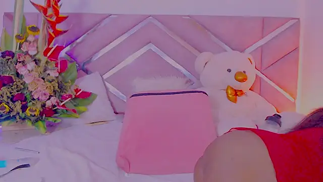 Nia Pratt online show from February 14, 8:48 pm