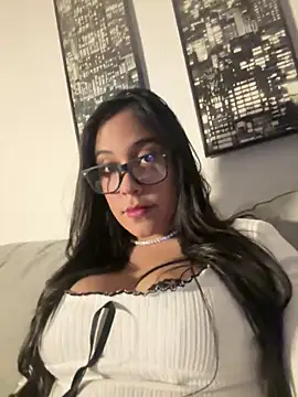 WHAAATTTTTTTTTT online show from September 30, 6:14 pm