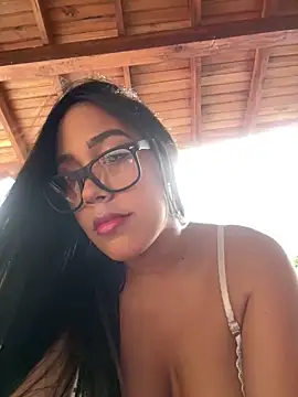 WHAAATTTTTTTTTT online show from January 17, 10:12 pm