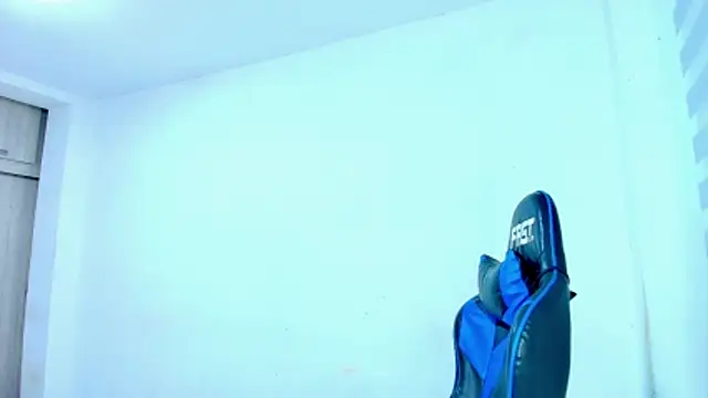 sophiax-x online show from March 3, 11:56 pm